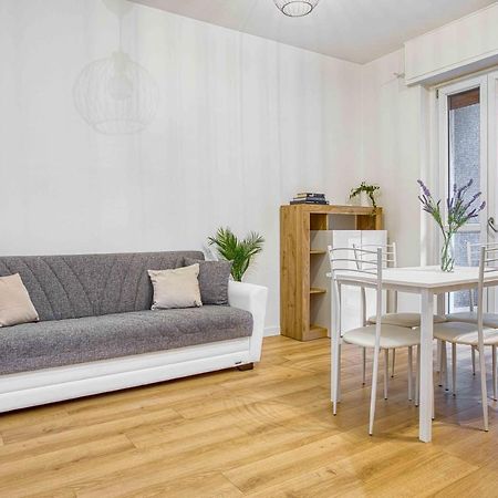 Joivy Warm And Inviting Flat With Balcony Daire Milano Dış mekan fotoğraf