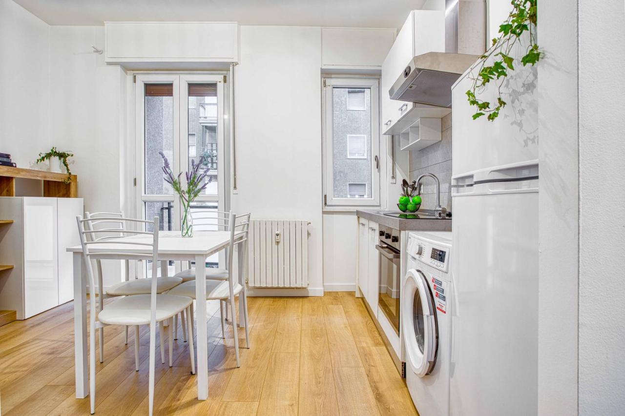 Joivy Warm And Inviting Flat With Balcony Daire Milano Dış mekan fotoğraf