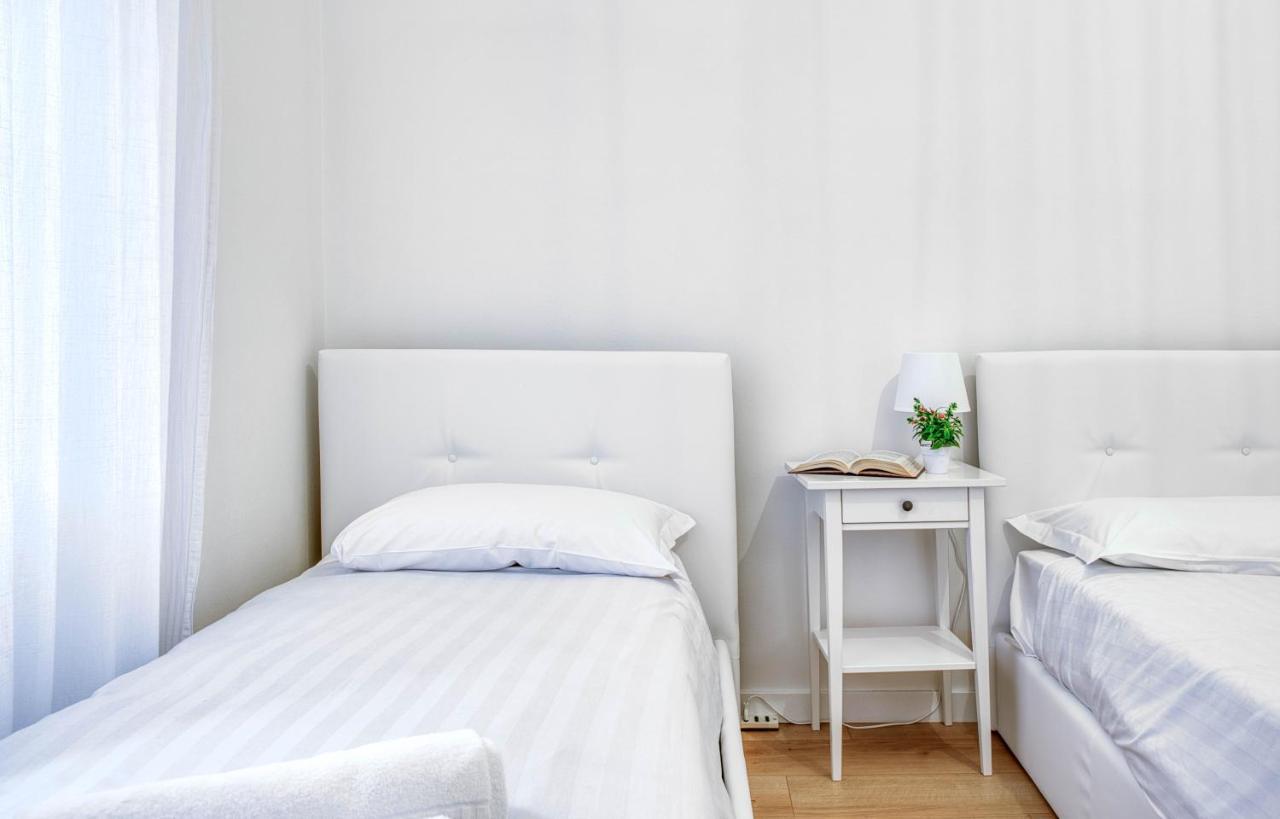 Joivy Warm And Inviting Flat With Balcony Daire Milano Dış mekan fotoğraf