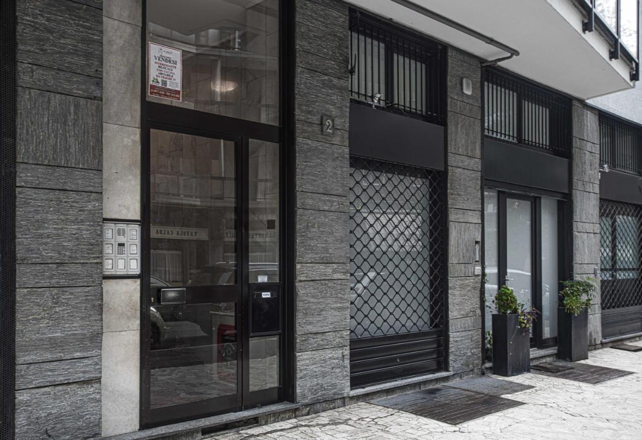 Joivy Warm And Inviting Flat With Balcony Daire Milano Dış mekan fotoğraf