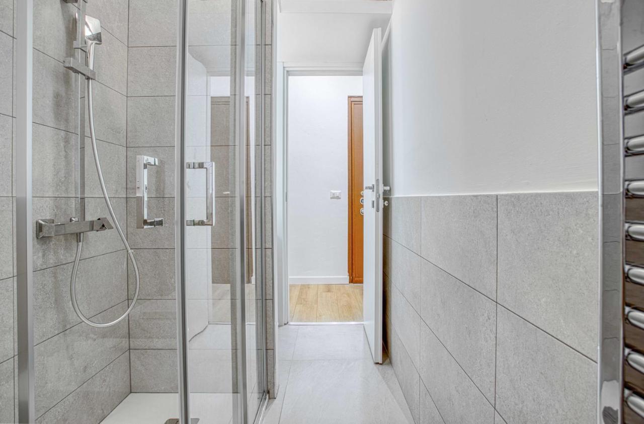 Joivy Warm And Inviting Flat With Balcony Daire Milano Dış mekan fotoğraf